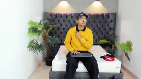 Snapshot of larry_vito chatting on 14, 1, 2026 LARRY online show from 14, 1, 2026