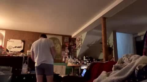 larrythelover23 online show from 6, 1, 2026