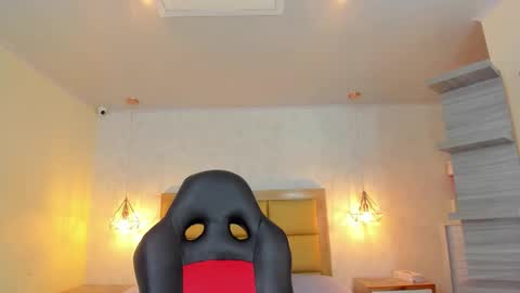  MIA  online show from 25, 11, 2025