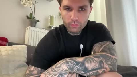 Snapshot of larsskeet chatting on 14, 2, 2026 larsskeet online show from 14, 2, 2026