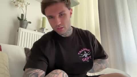 Snapshot of larsskeet chatting on 28, 2, 2026 larsskeet online show from 28, 2, 2026