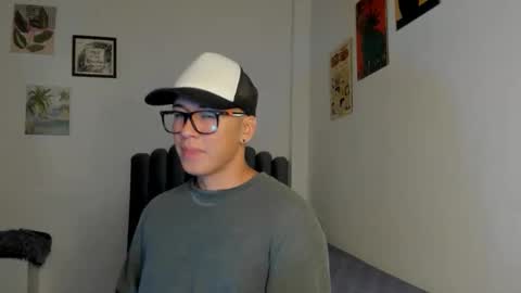 Snapshot of lass_nazar chatting on 23, 10, 2025 lass_nazar online show from 23, 10, 2025