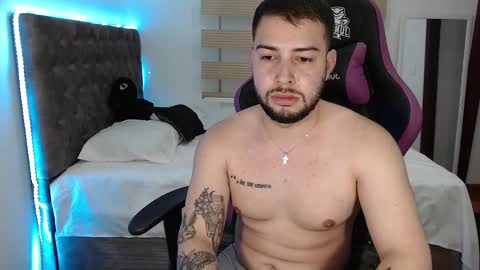 Snapshot of latam_ chatting on 4, 3, 2025 YOUR BABY online show from 4, 3, 2025