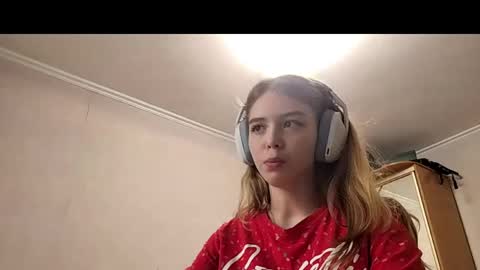 Snapshot of lateshastarnaud chatting on 7, 4, 2026 Linet online show from 7, 4, 2026