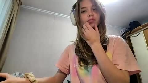 Snapshot of lateshastarnaud chatting on 11, 4, 2026 Linet online show from 11, 4, 2026