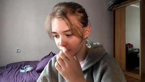 Snapshot of lateshastarnaud chatting on 8, 5, 2026 Linet online show from 8, 5, 2026