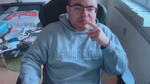 latexboy893 online show from 12, 11, 2025