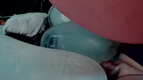 Snapshot of latexchris77 chatting on 25, 5, 2026 latexchris77 online show from 25, 5, 2026