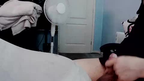 Snapshot of latexchris77 chatting on 27, 6, 2026 latexchris77 online show from 27, 6, 2026