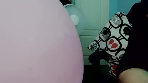 Snapshot of latexchris77 chatting on 12, 7, 2026 latexchris77 online show from 12, 7, 2026