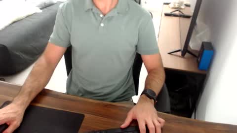 Snapshot of latexdave84 chatting on 14, 1, 2026 latexdave84 online show from 14, 1, 2026