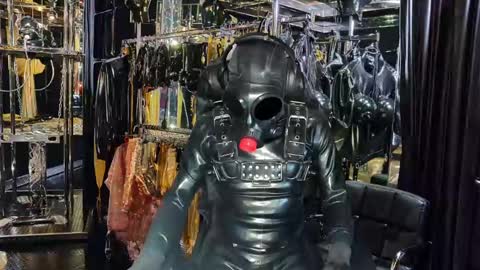 Snapshot of latexlover202 chatting on 2, 2, 2025 latexlover202 online show from 2, 2, 2025