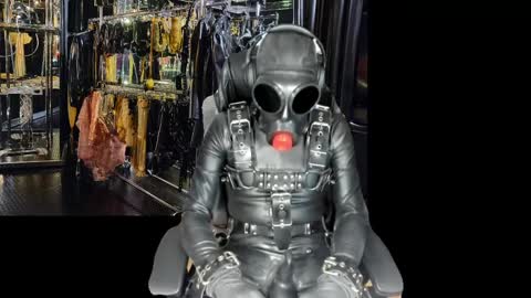 Snapshot of latexlover202 chatting on 4, 4, 2026 latexlover202 online show from 4, 4, 2026