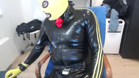 Snapshot of latexslaafboy2 chatting on 10, 3, 2025 latexslaafboy online show from 10, 3, 2025