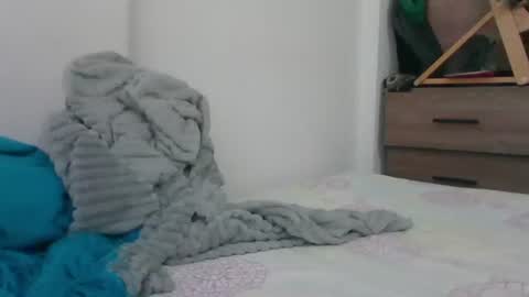 Snapshot of latin_boi6 chatting on 9, 7, 2026 Angel online show from 9, 7, 2026