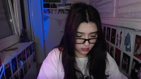 miiiiiiaaaa online show from 6, 2, 2025