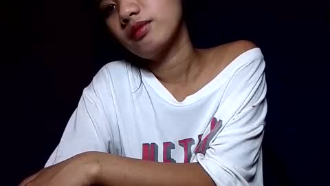 latina_shaine online show from 9, 6, 2026