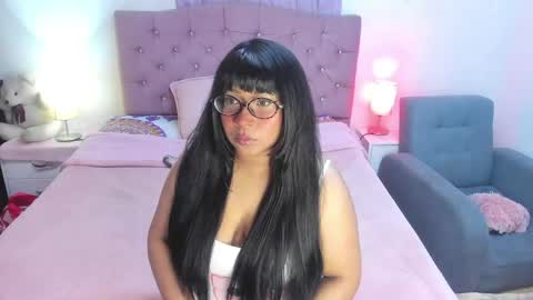 Snapshot of latinabombsheell chatting on 30, 5, 2026 Martina online show from 30, 5, 2026