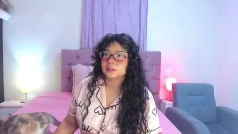 Snapshot of latinabombsheell chatting on 14, 6, 2026 Martina online show from 14, 6, 2026