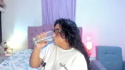 Snapshot of latinabombsheell chatting on 21, 6, 2026 Martina online show from 21, 6, 2026