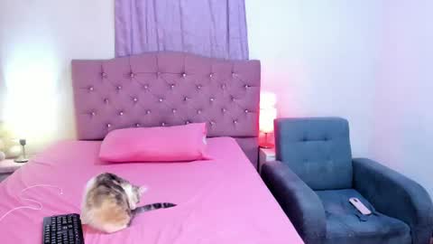 Snapshot of latinabombsheell chatting on 9, 7, 2026 Martina online show from 9, 7, 2026