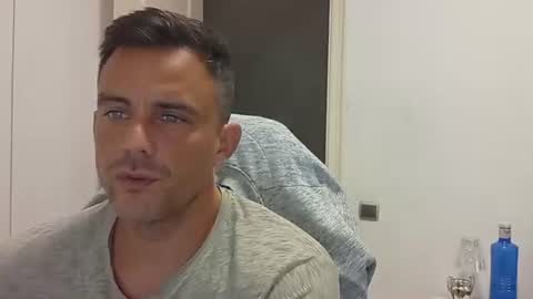 LatinBlueBoy online show from 19, 10, 2025