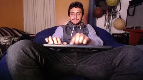 Juanito online show from 11, 10, 2025