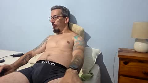 Snapshot of latinheat95 chatting on 10, 2, 2026 latinheat95 online show from 10, 2, 2026