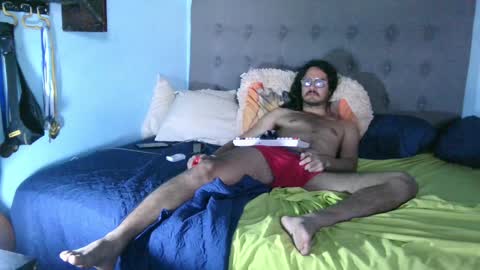 latinincognito online show from 29, 12, 2024