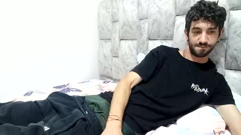 latinlustandfrenchkiss online show from 5, 12, 2025