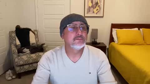 QS - INDEPENDENT MODEL online show from 4, 11, 2025