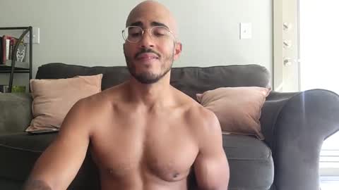 Snapshot of latinomixedbbc chatting on 9, 9, 2025 latinomixedbbc online show from 9, 9, 2025