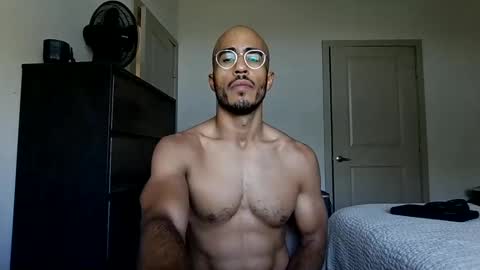 Snapshot of latinomixedbbc chatting on 12, 11, 2025 latinomixedbbc online show from 12, 11, 2025