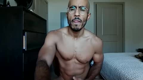 Snapshot of latinomixedbbc chatting on 25, 11, 2025 latinomixedbbc online show from 25, 11, 2025