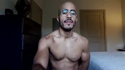 Snapshot of latinomixedbbc chatting on 15, 12, 2025 latinomixedbbc online show from 15, 12, 2025