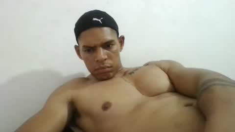 Snapshot of latinoxxl22cm chatting on 23, 2, 2025 latinoxxl22cm online show from 23, 2, 2025