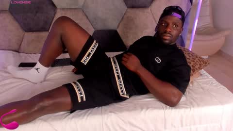 LEANDRO online show from 11, 2, 2026