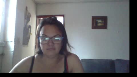 Snapshot of lau16310 chatting on 25, 5, 2026 Laura online show from 25, 5, 2026