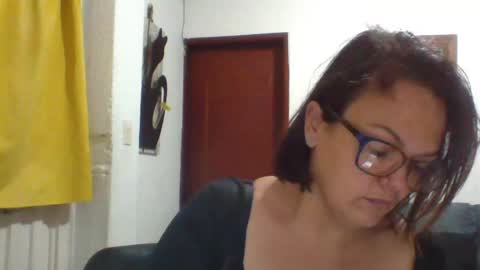Snapshot of lau16310 chatting on 16, 6, 2026 Laura online show from 16, 6, 2026