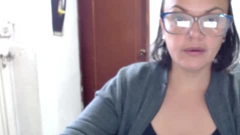 Snapshot of lau16310 chatting on 8, 7, 2026 Laura online show from 8, 7, 2026