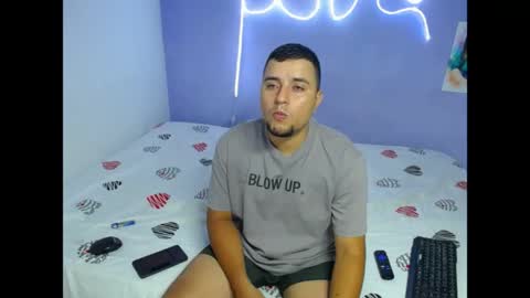 Snapshot of lau_zimmerman19 chatting on 12, 5, 2026 lau_zimmerman19 online show from 12, 5, 2026