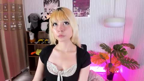 laukyubey1 online show from 11, 2, 2026