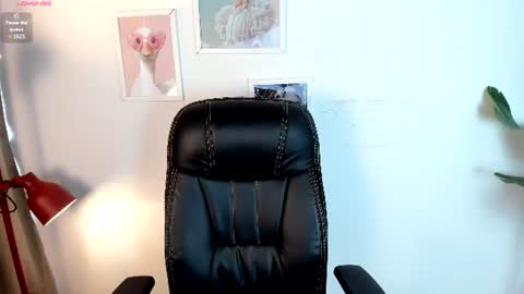 laukyubey1 online show from 10, 7, 2026