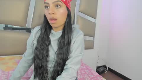 Snapshot of laura__js_ chatting on 21, 2, 2025 laura__js_ online show from 21, 2, 2025