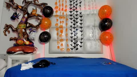 Snapshot of laura__js_ chatting on 6, 10, 2025 laura__js_ online show from 6, 10, 2025