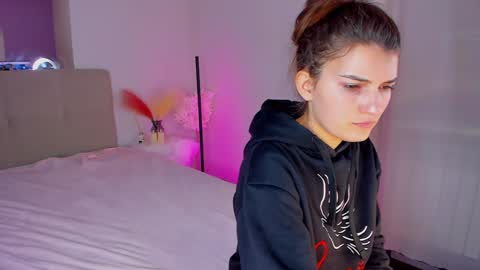 Laura online show from 19, 1, 2025