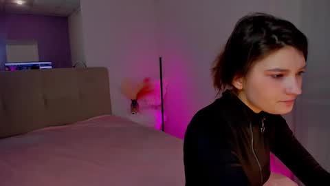 Laura online show from 21, 2, 2025