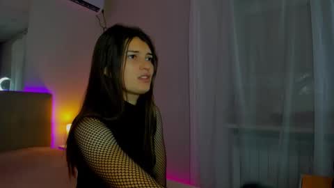 Laura online show from 9, 9, 2025