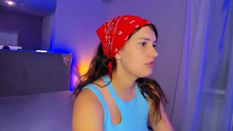 Snapshot of laura__leee chatting on 1, 7, 2026 Laura online show from 1, 7, 2026