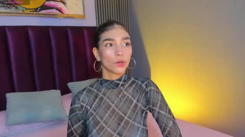 Snapshot of laura_aristizabal_19 chatting on 11, 5, 2026 Laura online show from 11, 5, 2026